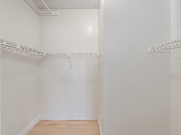9523 S Hollybrook Lake Drive 107, Pembroke Pines FL 33025