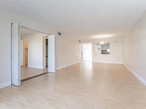 9523 S Hollybrook Lake Drive 107, Pembroke Pines FL 33025