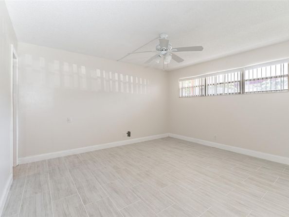 9523 S Hollybrook Lake Drive 107, Pembroke Pines FL 33025