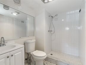 9523 S Hollybrook Lake Drive 107, Pembroke Pines FL 33025