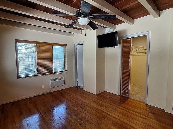 1497 SW 29th Ter, Fort Lauderdale FL 33312