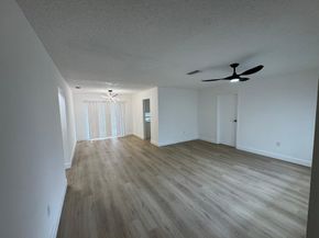8971 NW 8th St, Pembroke Pines FL 33024