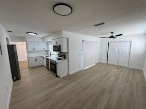 8971 NW 8th St, Pembroke Pines FL 33024
