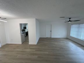 8971 NW 8th St, Pembroke Pines FL 33024
