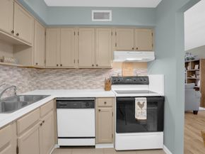 9810 Pineapple Tree Drive 111, Boynton Beach FL 33436