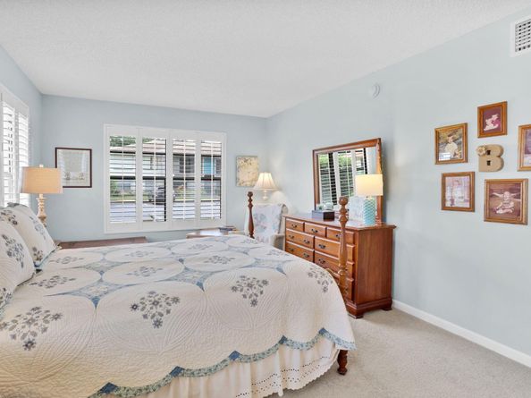 9810 Pineapple Tree Drive 111, Boynton Beach FL 33436