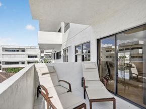 330 SE 20 Ave 421, Deerfield Beach FL 33441