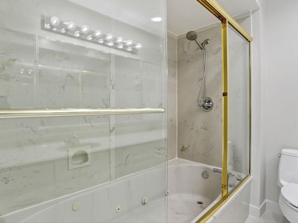 330 SE 20 Ave 421, Deerfield Beach FL 33441
