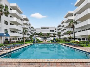 330 SE 20 Ave 421, Deerfield Beach FL 33441