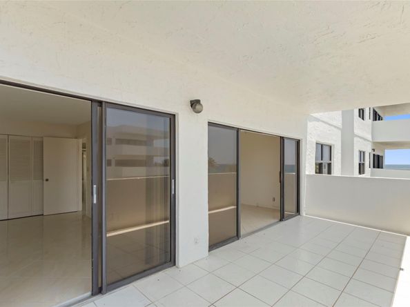 330 SE 20 Ave 421, Deerfield Beach FL 33441