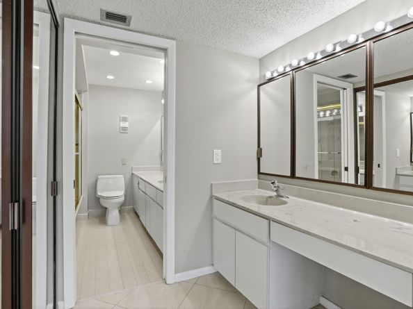 330 SE 20 Ave 421, Deerfield Beach FL 33441