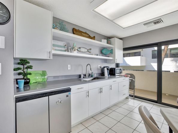 330 SE 20 Ave 421, Deerfield Beach FL 33441
