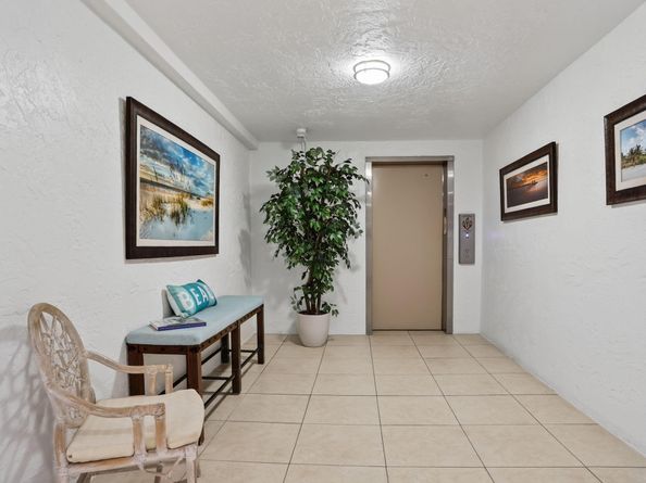 330 SE 20 Ave 421, Deerfield Beach FL 33441