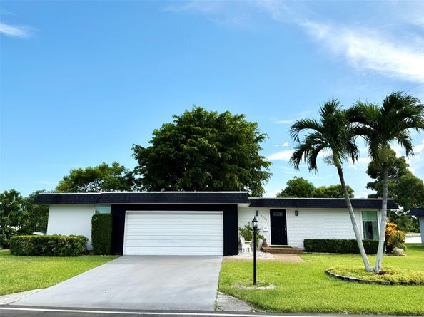 6317 Brookwood Blvd, Tamarac FL 33321