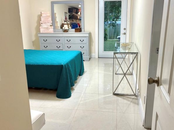 6317 Brookwood Blvd, Tamarac FL 33321