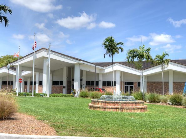 820 Alamanda Ct, Plantation FL 33317