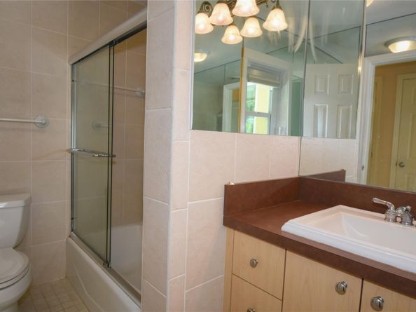 820 Alamanda Ct, Plantation FL 33317