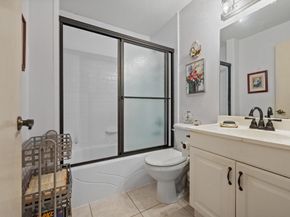 103 Harbour Pointe Way, Greenacres FL 33413