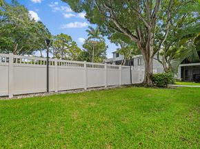 103 Harbour Pointe Way, Greenacres FL 33413