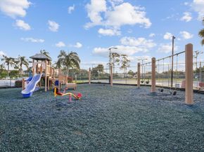 103 Harbour Pointe Way, Greenacres FL 33413