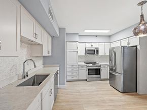 16910 Bay Street E204, Jupiter FL 33477