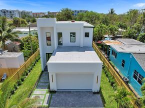 130 E Hart Street, Lantana FL 33462