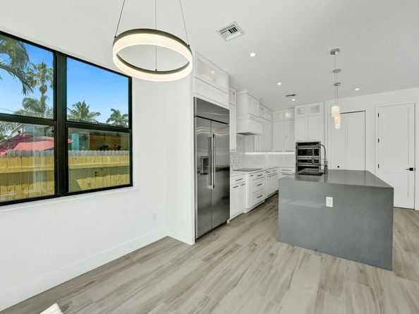 130 E Hart Street, Lantana FL 33462