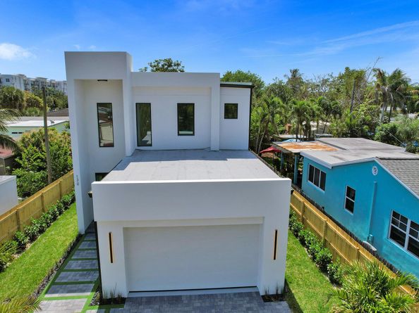130 E Hart Street, Lantana FL 33462