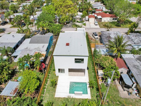 130 E Hart Street, Lantana FL 33462