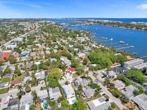 130 E Hart Street, Lantana FL 33462