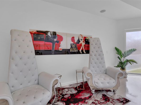 303 SW 9th St, Fort Lauderdale FL 33315