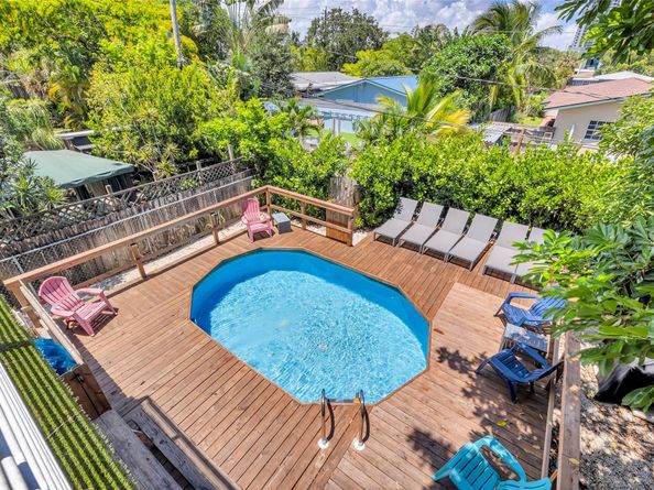 303 SW 9th St, Fort Lauderdale FL 33315