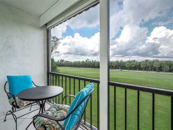 9411 N Hollybrook Lake Dr 309, Pembroke Pines FL 33025