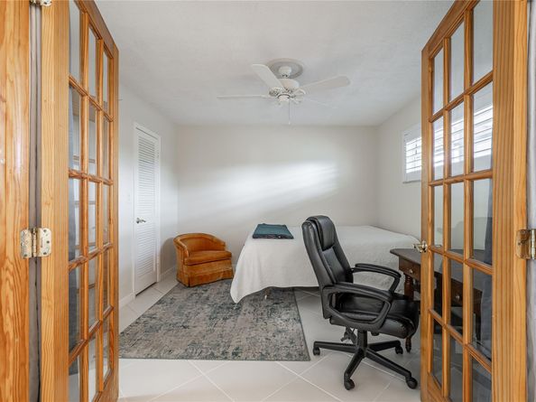 9411 N Hollybrook Lake Dr 309, Pembroke Pines FL 33025