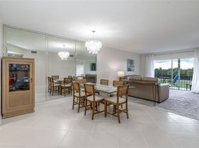 9411 N Hollybrook Lake Dr 309, Pembroke Pines FL 33025