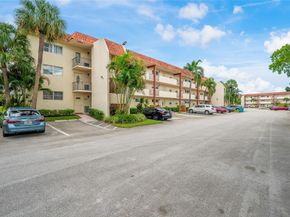 9411 N Hollybrook Lake Dr 310, Pembroke Pines FL 33025