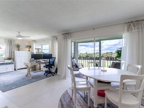 9411 N Hollybrook Lake Dr 310, Pembroke Pines FL 33025