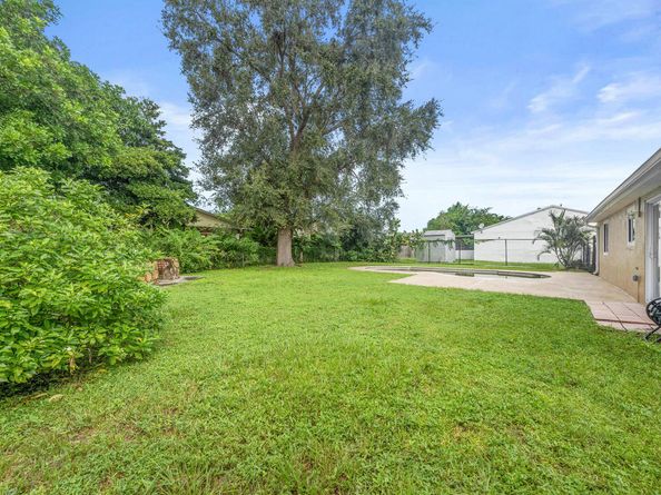 1357 Ryan Lane, Royal Palm Beach FL 33411