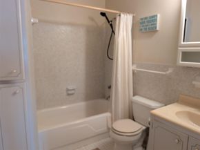 400 S Cypress Rd 423, Pompano Beach FL 33060
