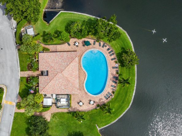 6104 Belleza Lane, Boca Raton FL 33433