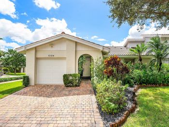 6104 Belleza Lane