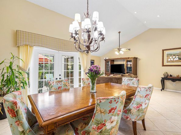 6104 Belleza Lane, Boca Raton FL 33433
