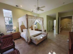 1035 Waterside Circle, Weston FL 33327