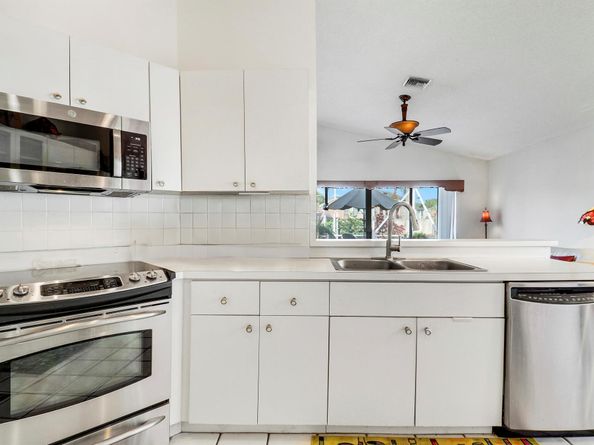 4969 Broadstone Circle, West Palm Beach FL 33417