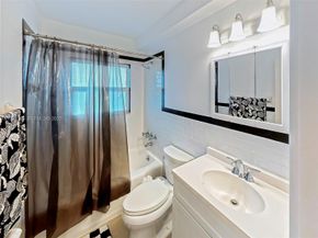 726 NE 92nd Street 6L, Miami Shores FL 33138