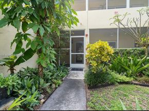 726 NE 92nd Street 6L, Miami Shores FL 33138