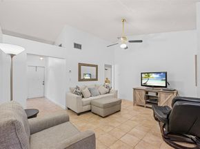 425 Shadow Wood Ln, Coral Springs FL 33071