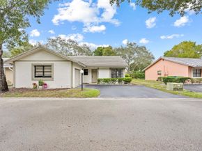 425 Shadow Wood Ln, Coral Springs FL 33071
