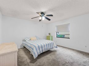 425 Shadow Wood Ln, Coral Springs FL 33071