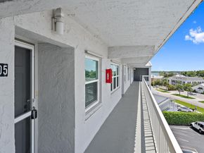 155 Yacht Club Drive 405, North Palm Beach FL 33408